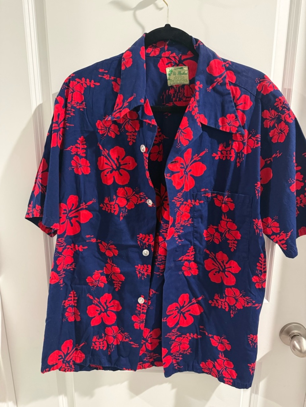 Vintage Ui-Maikai 1960s Hawaiian Shirt Mens Size L Blue Red Floral Pattern